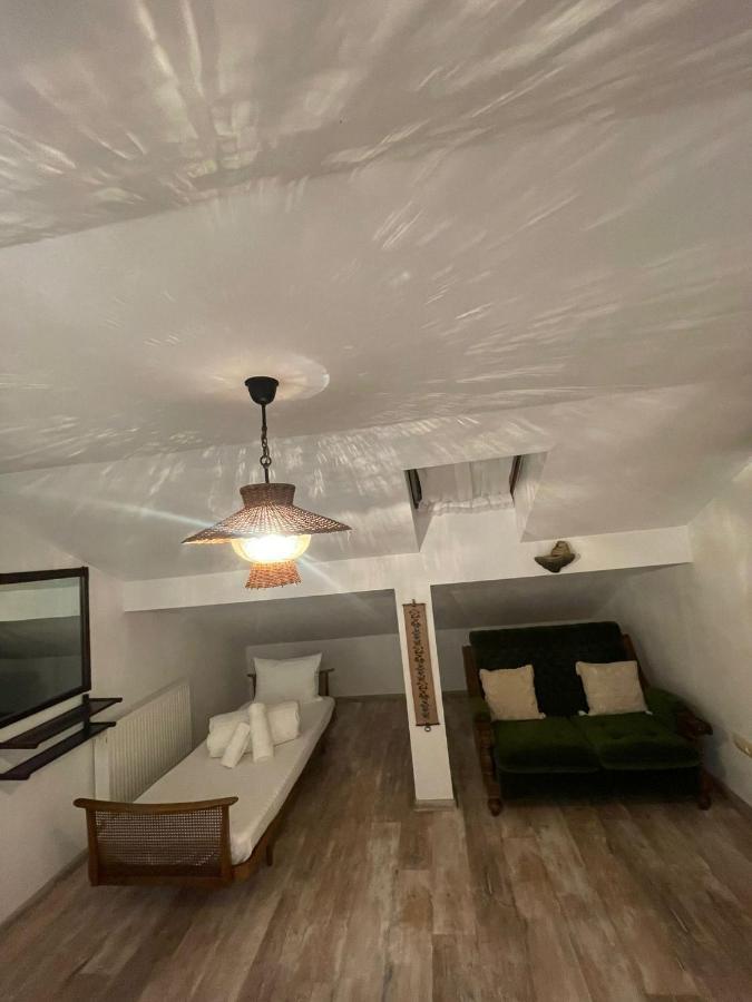 דירות אלבה לוליה Apartament Yannis מראה חיצוני תמונה