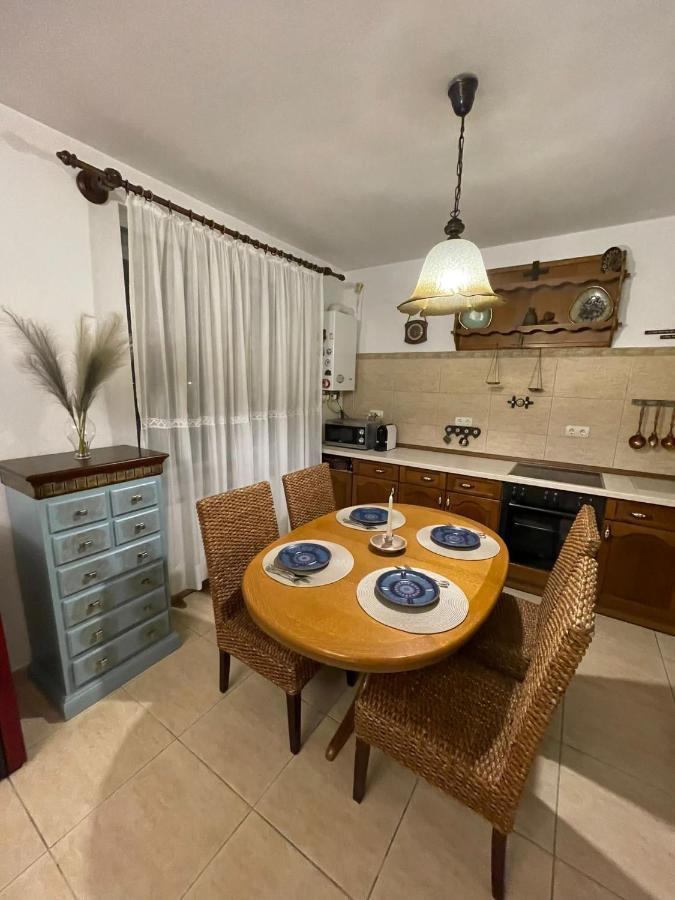 דירות אלבה לוליה Apartament Yannis מראה חיצוני תמונה
