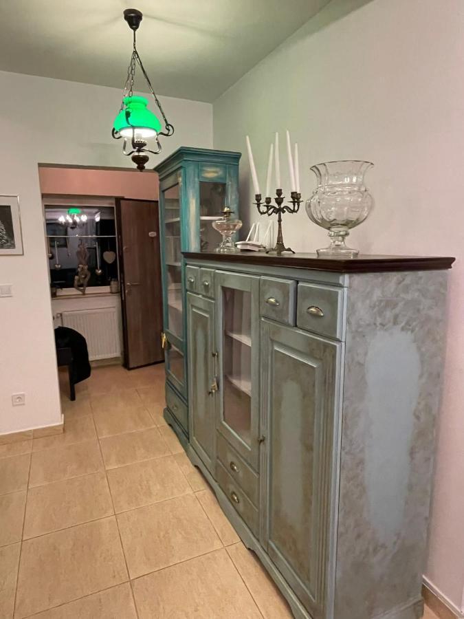 דירות אלבה לוליה Apartament Yannis מראה חיצוני תמונה