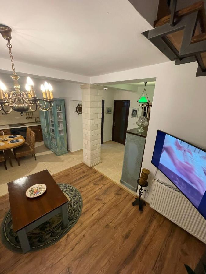 דירות אלבה לוליה Apartament Yannis מראה חיצוני תמונה