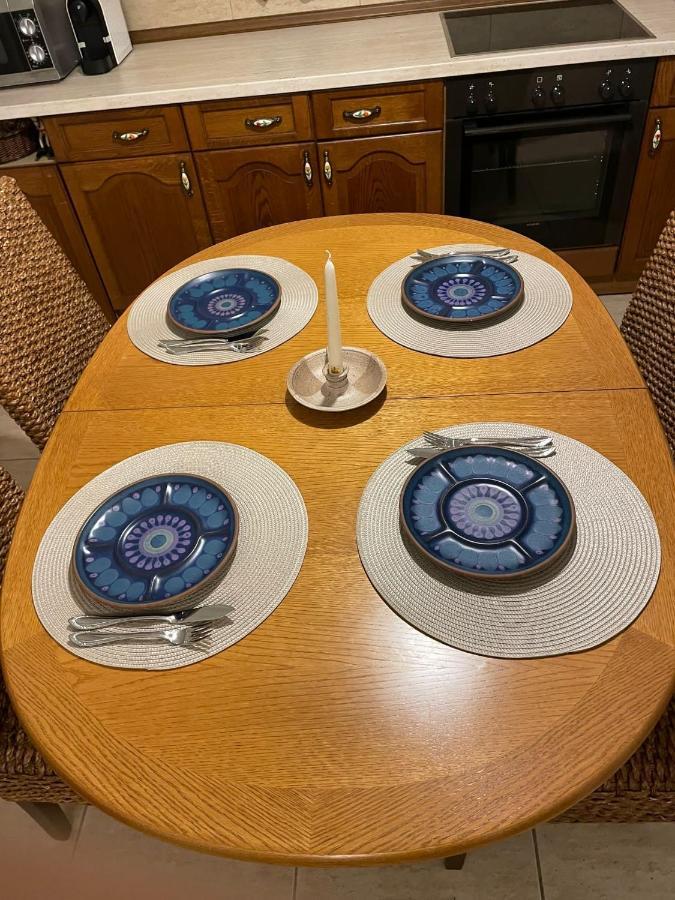 דירות אלבה לוליה Apartament Yannis מראה חיצוני תמונה