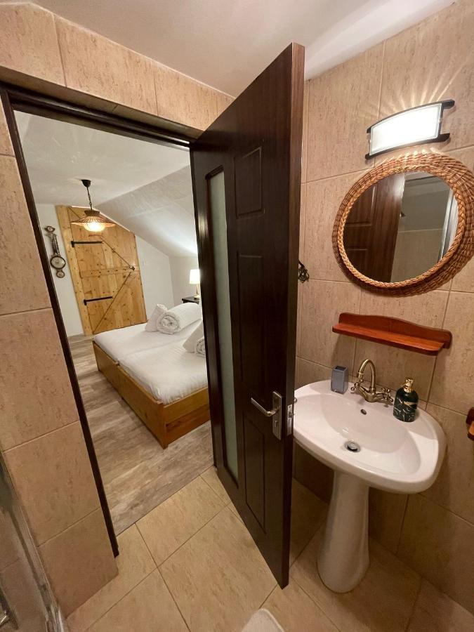 דירות אלבה לוליה Apartament Yannis מראה חיצוני תמונה