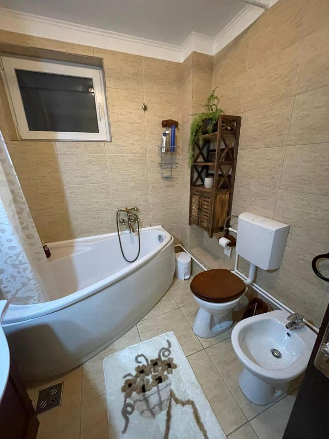 דירות אלבה לוליה Apartament Yannis מראה חיצוני תמונה